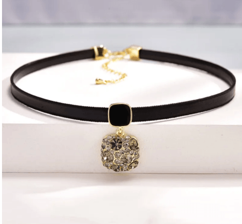 Geometric Crystal Necklace (One Piece)