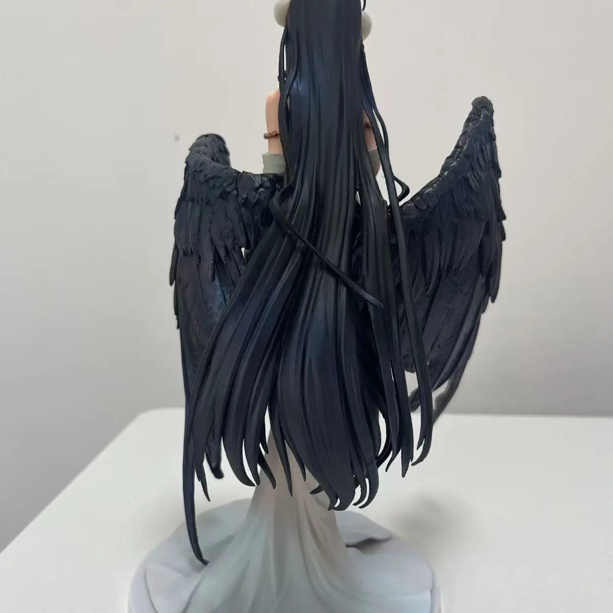 28cm Yarlebeke Undying King Anime Figure Elegant White Skirt Black Wing Character Model PVC Statue Collectible Display Piece