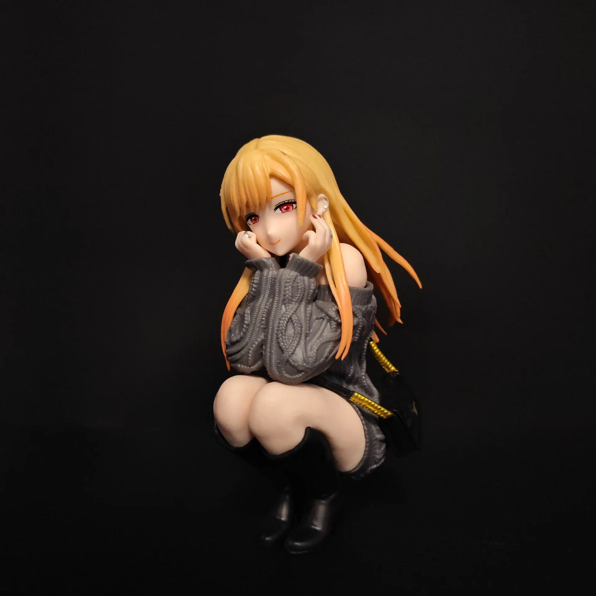 Anime Figure Kitagawa Marin Squatting Pose My Dress Up Darling Beautiful Girl Figurine Desktop Ornament Gift For Fans