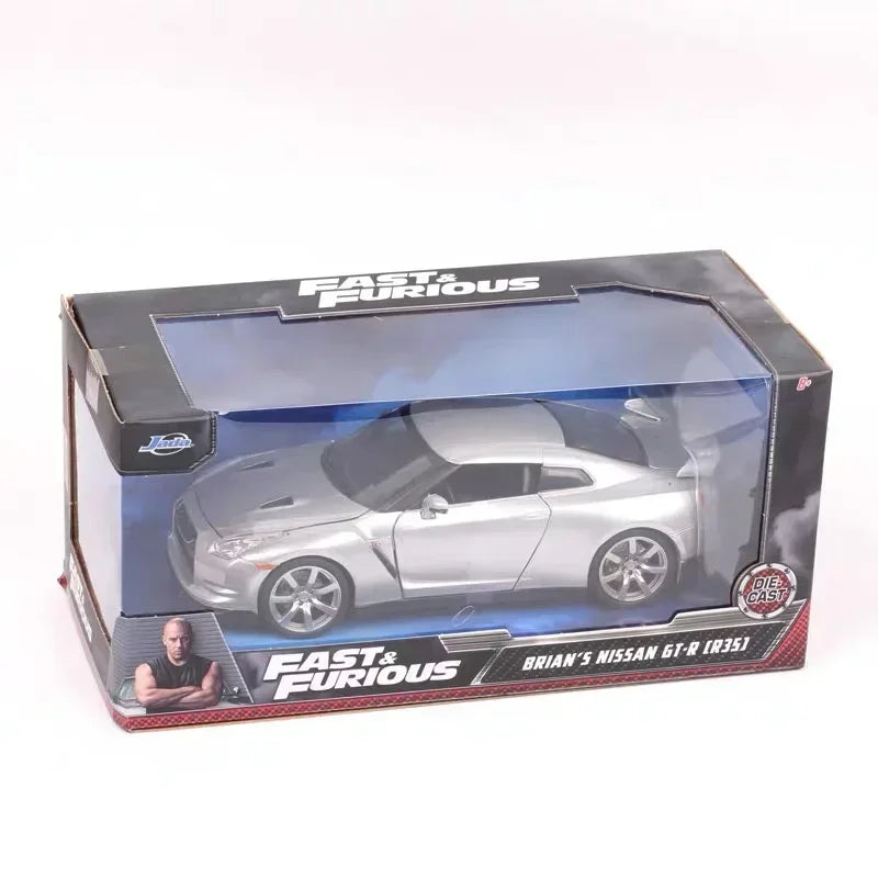 JADA 1:24 2009 NISSAN GT-R (R35) Alloy Car Model Boutique Children's Toys Hobby