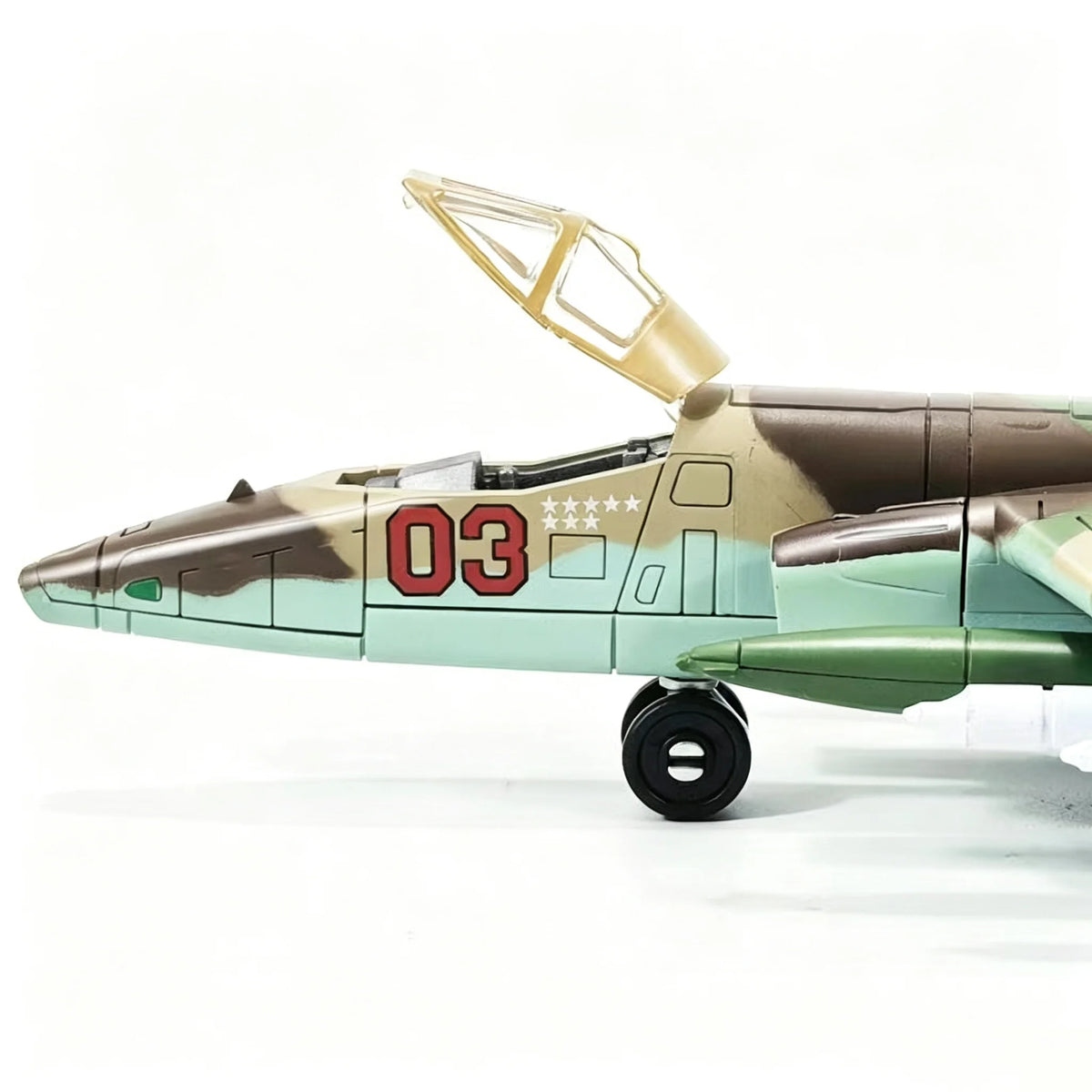SU‑25 Frogfoot Support Attack Jet Model, Glue‑Free Freely Assembly Military Aircraft, Hobby Collectible Display Toy Gift