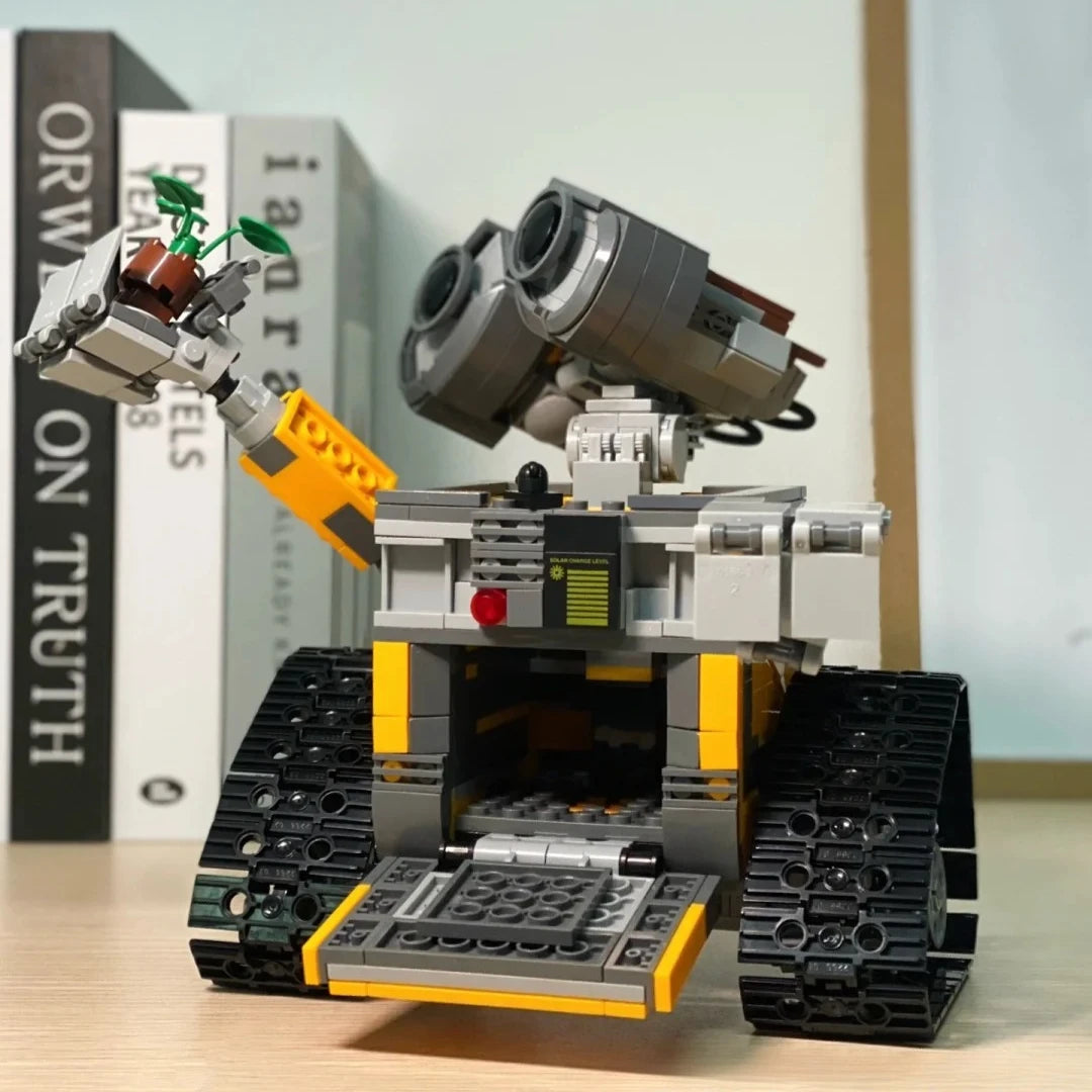 Hot New 687PCS Creative Wall E Robot Building Blocks Assembly Model Home Decoration Toys For Birthday Christmas Gifts