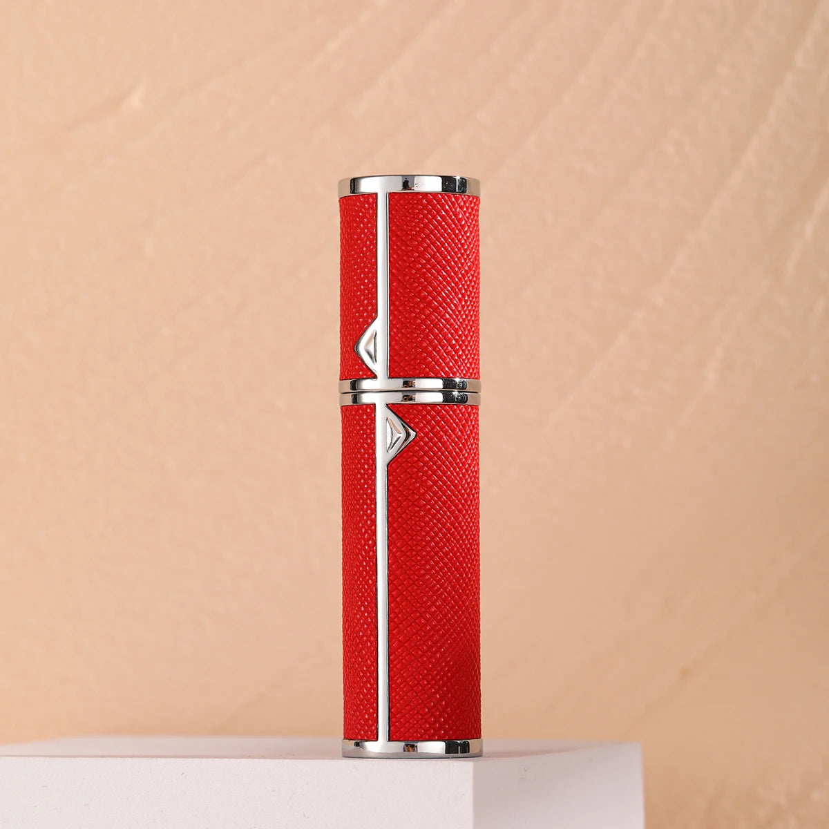 Louischanzl Premium PU leather Sprayer Suitable for Boarding Tight Sealing Travel Perfume Spray 5ml Perfume Atomizer Bottle