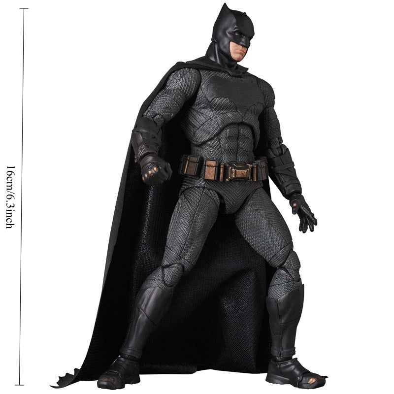 Batman Action Figure Bruce Wayne Mafex 056 Action Figure Batman Joint Movable NECA Anime Model Birthday Present for Fans