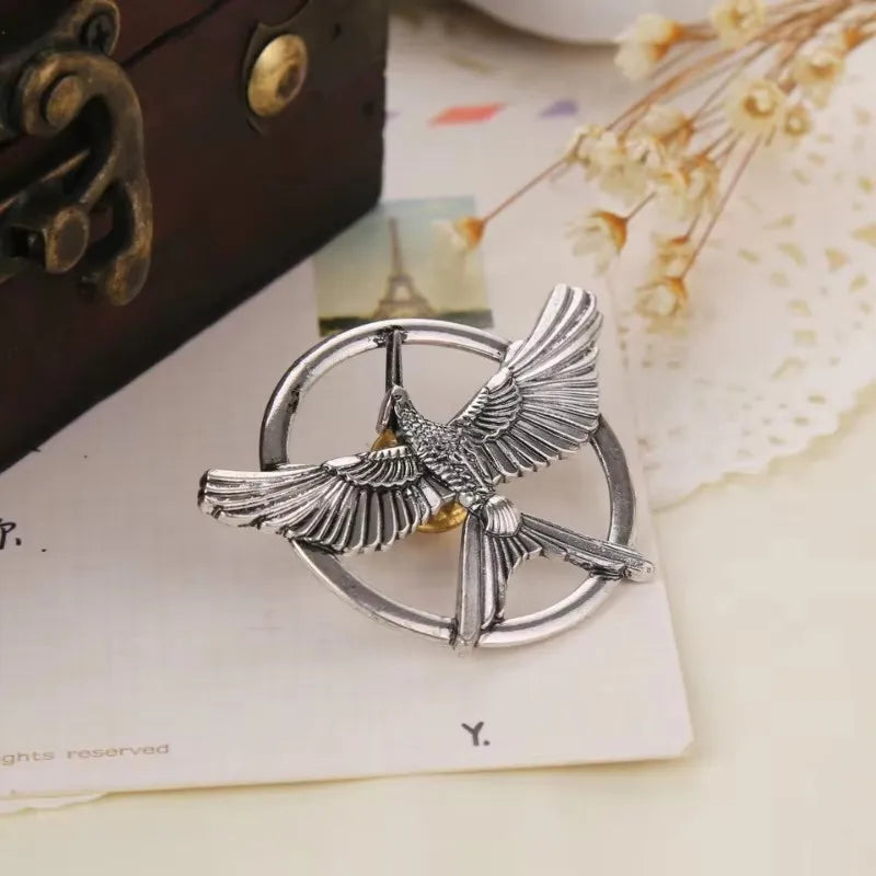 Jewelry mocking bird brooch badge