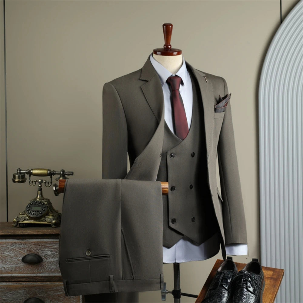 Notched Lapel Men's Tuxedo 3 Pieces Blazer Vest Pants,Two Button Formal Business Suit Set For Men,Classy Wedding Dresswear Suits