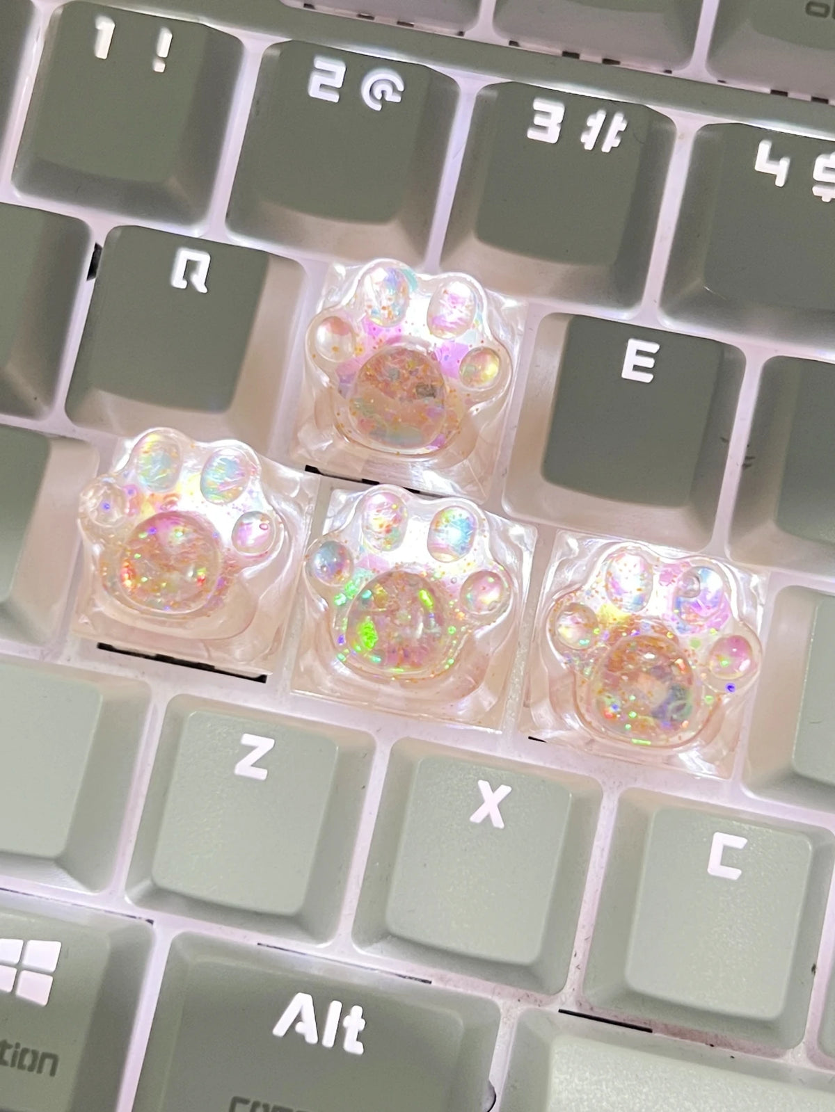 4Pcs New Hot Sale Translucent Cat Claw Keycap Cross Axis Mechanical Keyboard Keycap Decoration