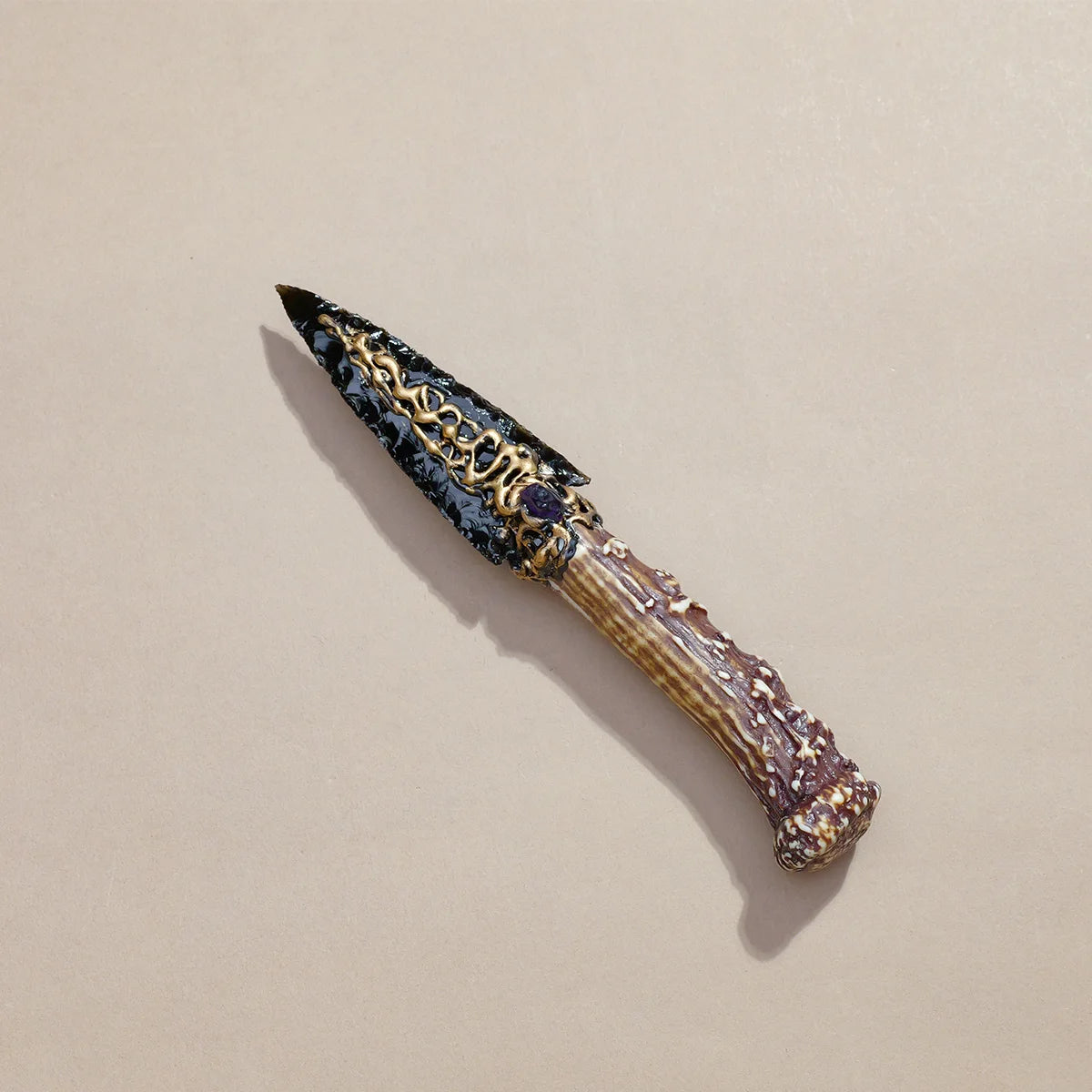 1PC Crystal Obsidian model | Natural Stone Model Knife | Polished Unbladed Craft | Crystal Decorative Art Not a real