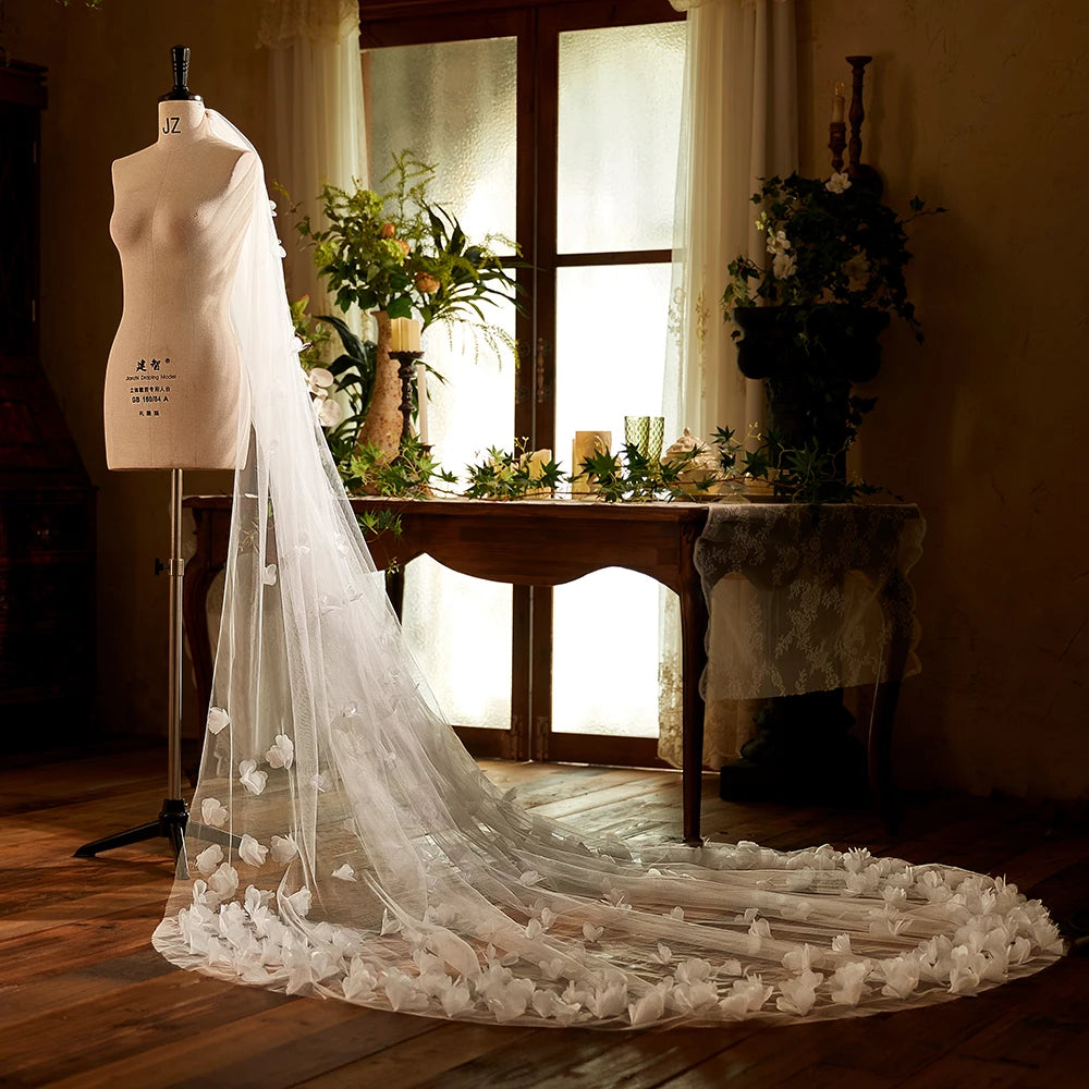 Romantic 1 Tier Cathedral Train Floral 3D Flowers Bridal Wedding Veil Soft Tulle Marriage Bridal Veil with Comb