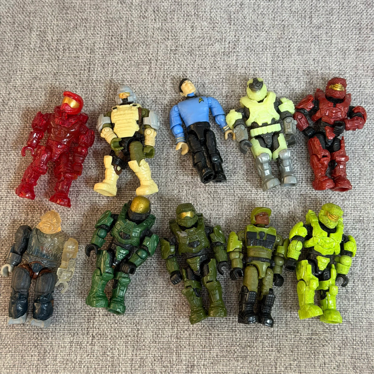 Mega BLOKS Construx Collectable Action Figures Toy Call of Duty COD Warrior Accessories