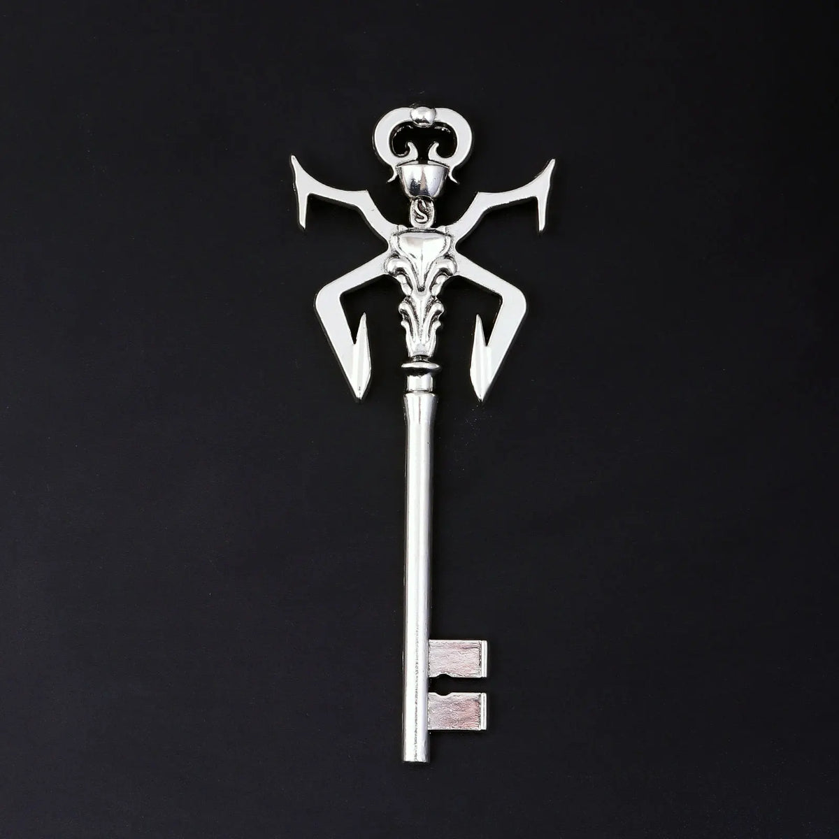 Resident Evil 4 Remake Keychain Large Irregular Key Retro Soldier Armor Cthulhu Octopus Pendant Men And Women Jewelry Gift
