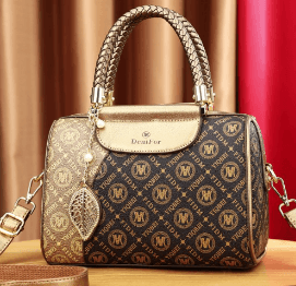 Stunning Leather Handbag for Women (One Piece)