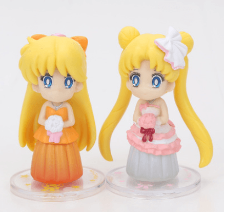 Salon Moon Anime Figurine Display Piece