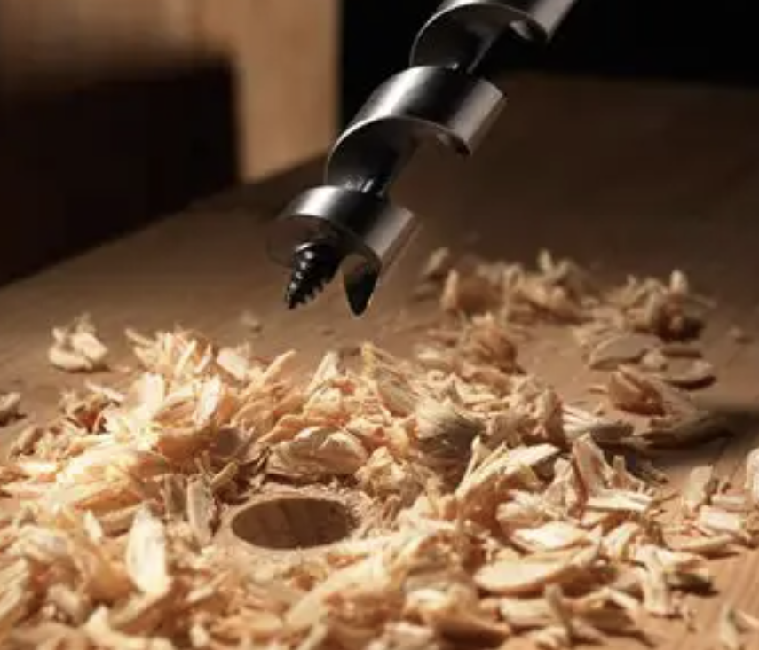 Convenient operation and comfortable experience of a power drill showcasing its features and design.