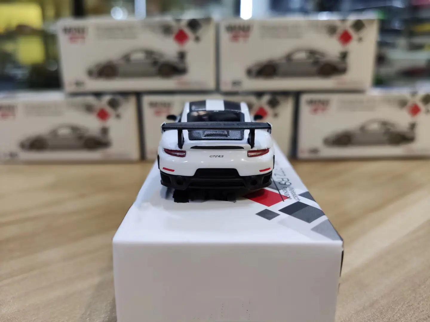 1:64 Mini GT 911 GT2 RS Diecast Model Car