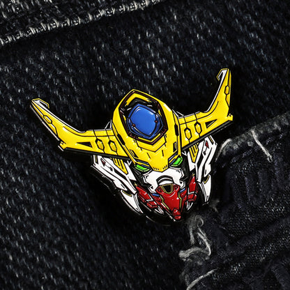 Gundam Men's Brooch - Creative Pin Accessories