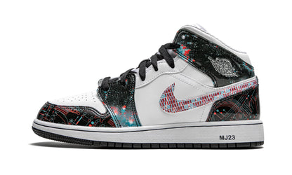 Nike Youth Air Jordan 1 Mid Se GS White / Bright Crimson-blue Hero 4 Big Kid