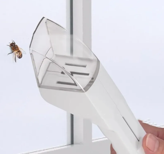 Handheld Insect Bee cockroach spider Catcher Tool
