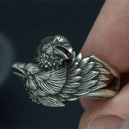 Fashionable Black Crow Ring - Vintage Evil Wizard Style