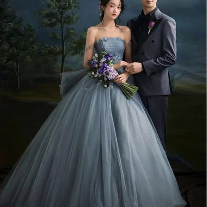 Couple Photo Tube Top Dress wedding party photo shooting event blue