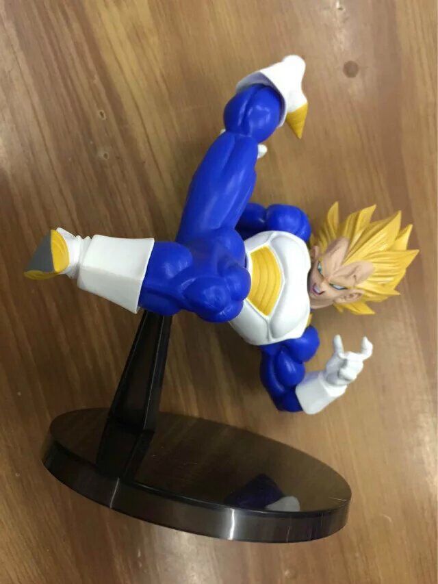 Dragon Ball Z Vegeta Action Figure - Super Saiyan
