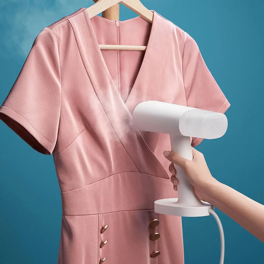 Household Small Portable Steam Iron Ironing Clothes 220v EU outlet