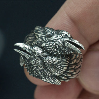Fashionable Black Crow Ring - Vintage Evil Wizard Style