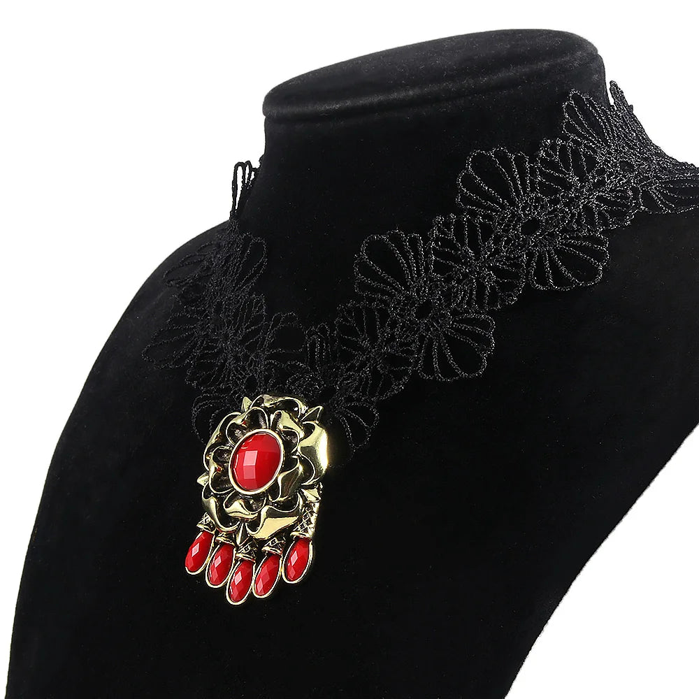 Residents Evils 8 Village Cosplay Necklaces Lady Dimitrescu's Daniela Bela Lace Flowers Collar Choker Halloween Jewelry Gifts