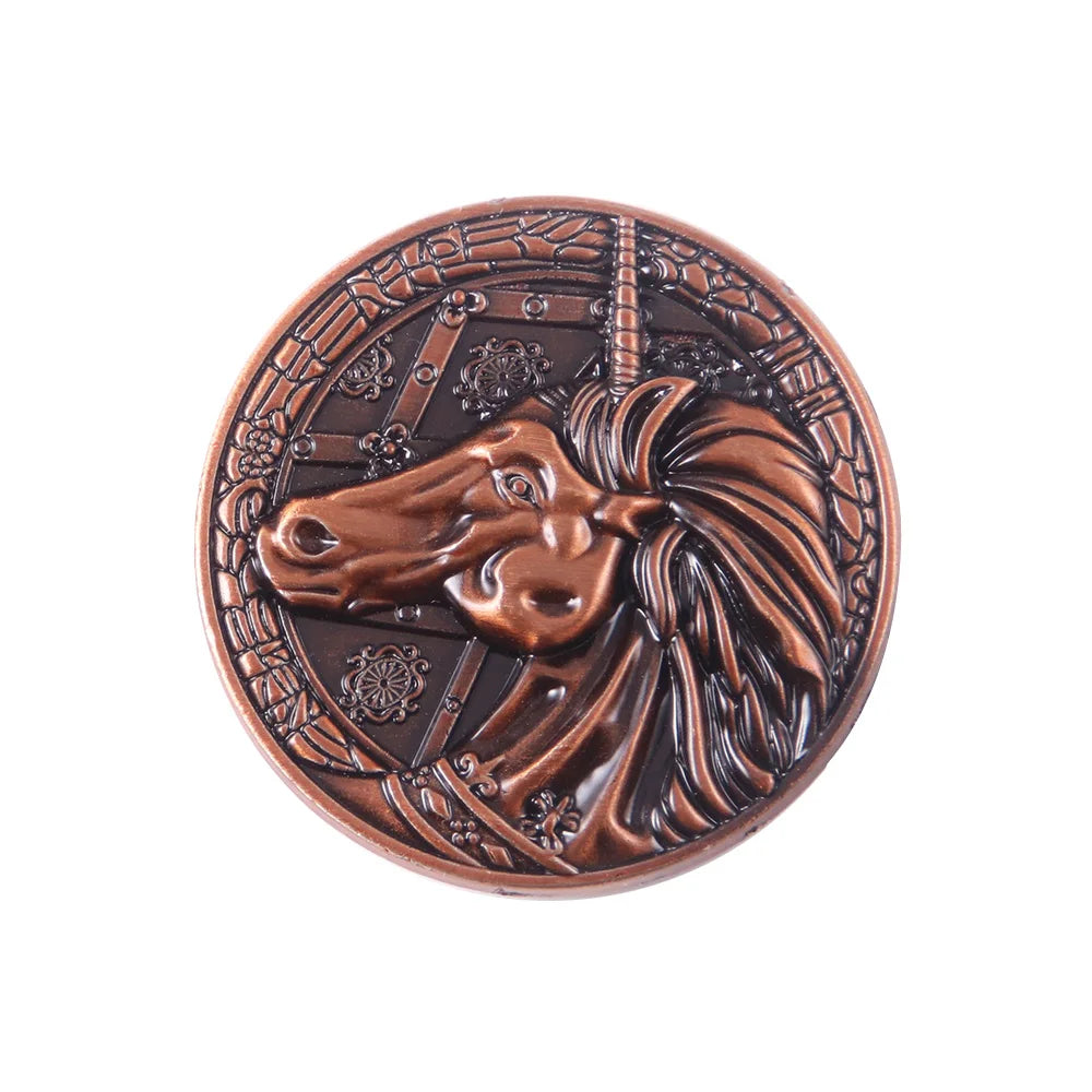 Residents Evils 8 Village Key Chains Vintage Six-Winged Unborn Key Pendant Keychain for Women Men Keyring Jewelry