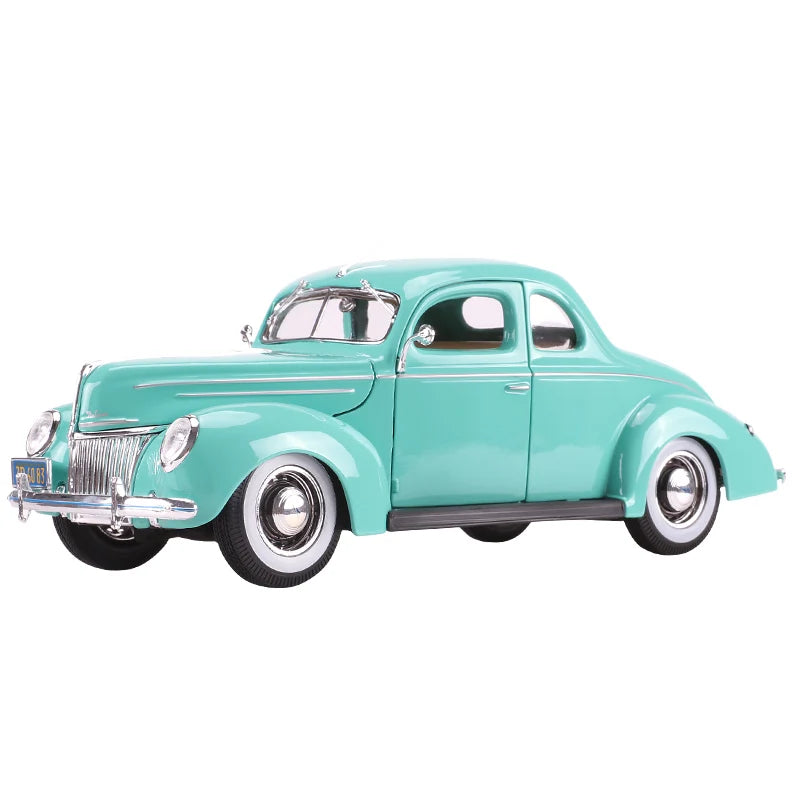Maisto 1:18 1939 Ford Deluxe Coupe Classic Car Coupe car simulation alloy car model Collect gifts toy