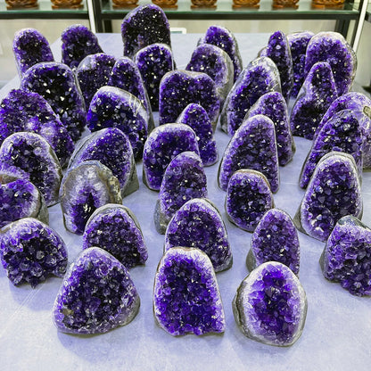 Natural Amethyst Geode Purple Crystal Quartz Cluster Dream Energy Healing Thunder Egg Wholesale Home Decoration