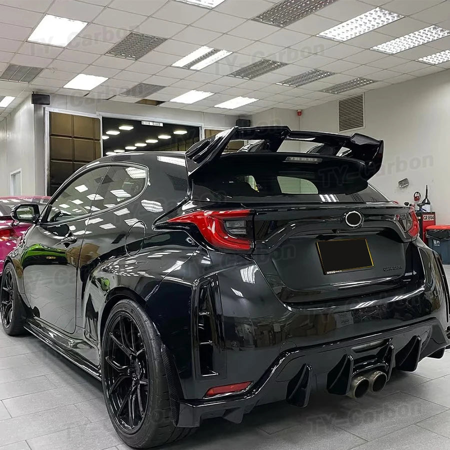 Hight Quality Real Carbon Fiber T Style Car Rear Spoiler For Toyota GR Yaris Rear Roof Spoiler Rear Wing Car Accessories FRP