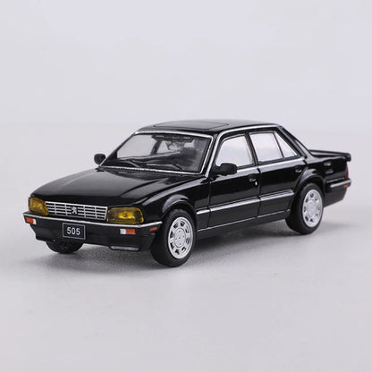 DCT 1:64 505 Sedan Alloy Model Car