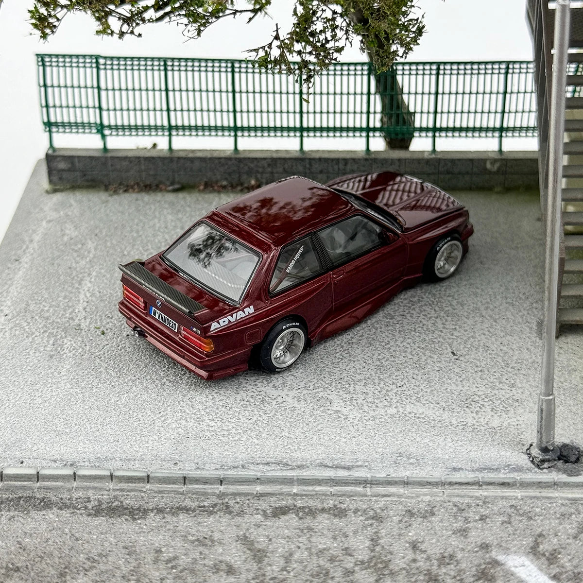 Kaido House1:64 162 BMW M3 E30 front cover open alloy die-cast miniature model, adult collection pieces,children's gifts