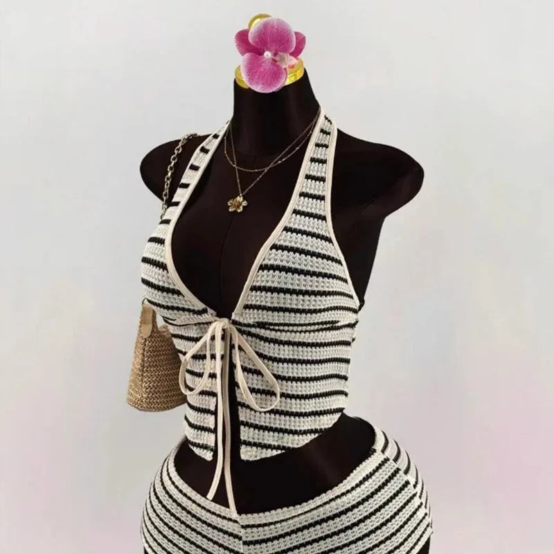Summer Seaside Beach Vacation Style Knitted Lace up Slim Fit Halterneck Vest Half-Length Shorts Two-Piece Set for Women sexy sty