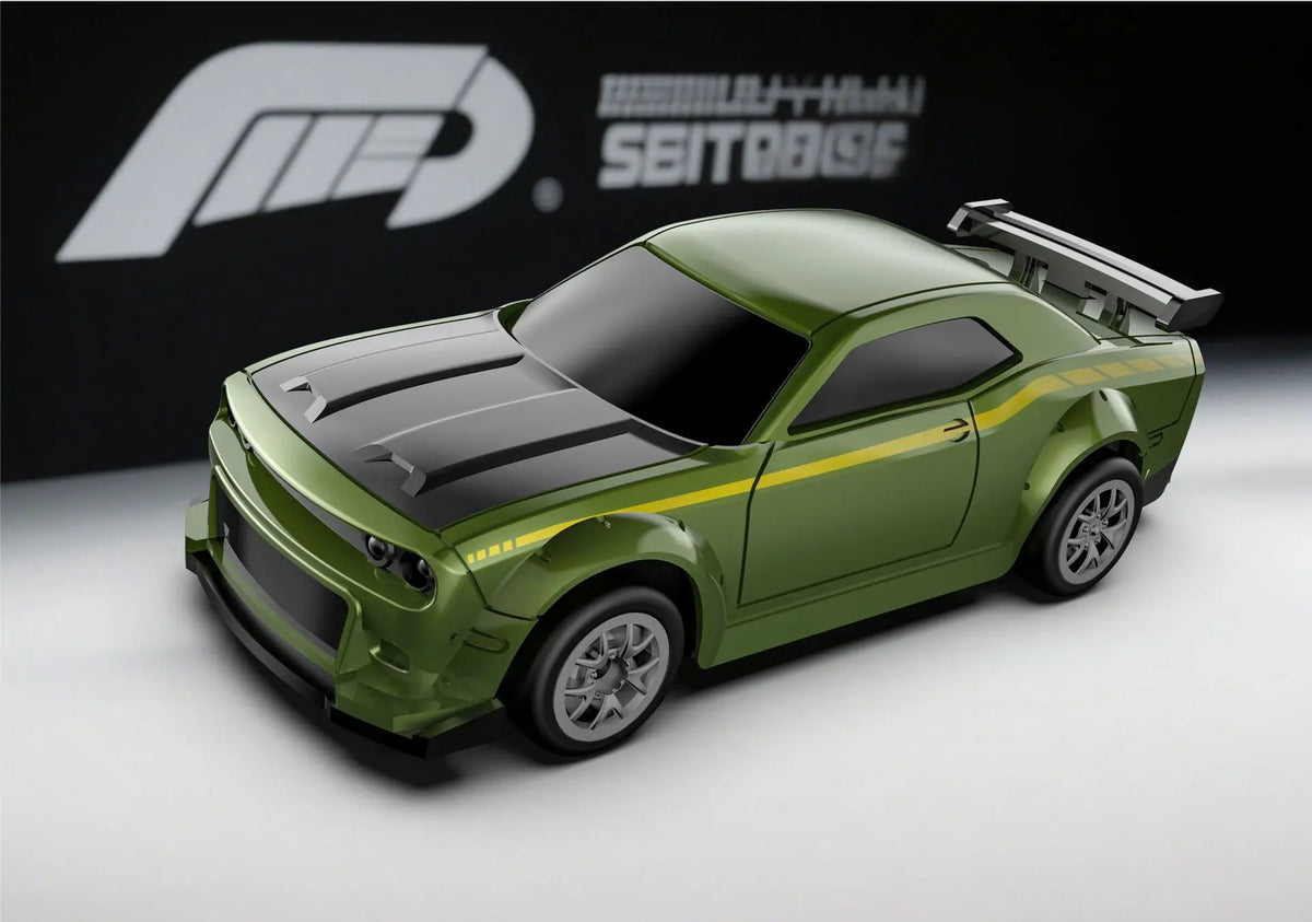 1/64 Mini RC Desktop RC Car Full Scale 4WD Drift Car Desktop Racing Model Ornament Boy RC Car