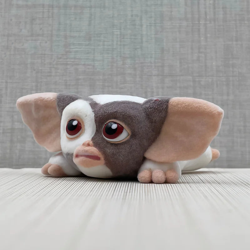Bandai Genuine Gremlins Gizmo Flocked Mini Figure Capsule Gashapon Horror Movie Character Desktop Ornament Collection Toys Gifts