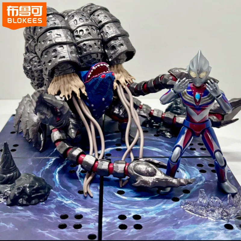 Genuine Blokees Ultraman The Dark Dominator Gatanothor Collectible Model 30th Tiga Anniversary Action Figure For Hobby Collector
