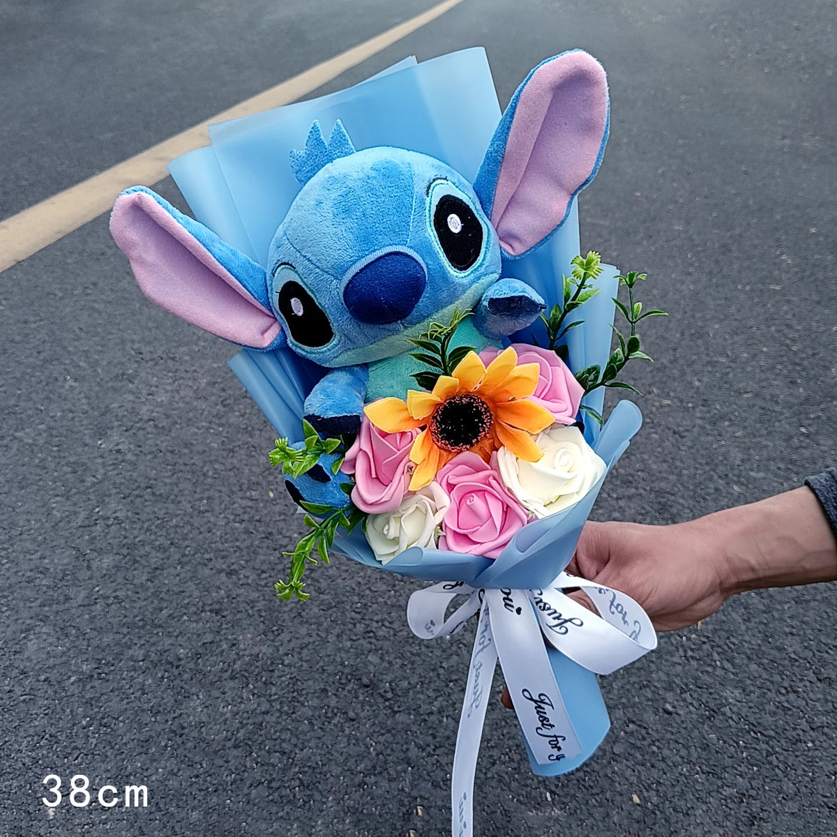 Cartoon Winnie the Pooh Pig Plush Bouquet Handmade Flower Bouquet Plush Doll Wedding Graduation Valentine Christmas Birthday Gif