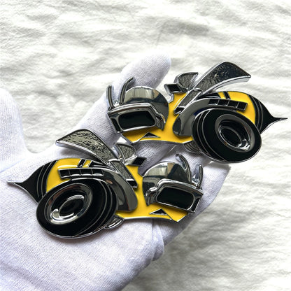 Metal yellow honey bee car logo is suitable for car sticker decal decorative accessories at the rear of the trunk of the car
