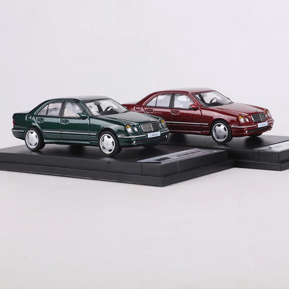 SHADOW 1:64 E55 W210 Alloy Model Car