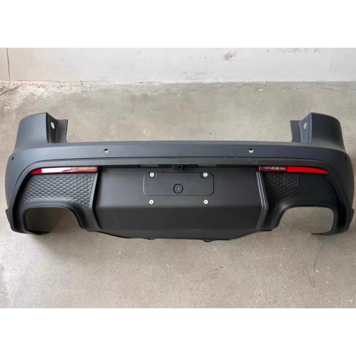 Rear bumper Assembly for Porsche macan 14-22 modified 2023 style Rear bar Surround Body Kit Car Accessories