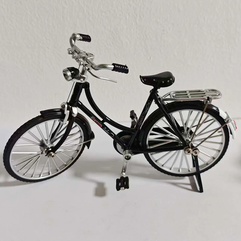 Simulation Retro 28 metal die-cast bicycle model 1:18 Mini Alloy Bicycle Model Creative DIY home Decoration crafts Adult Fun Toy