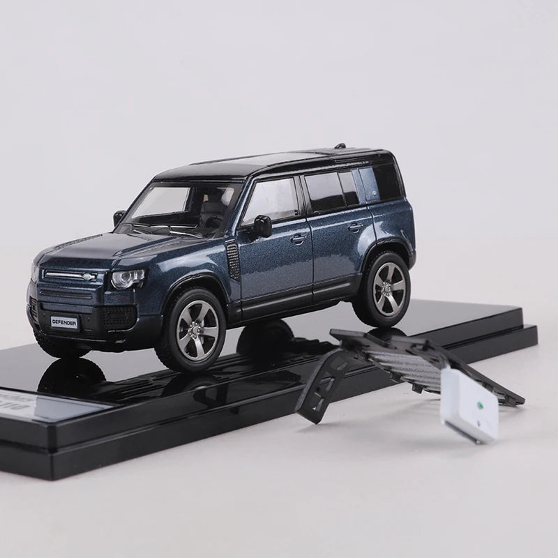 GCD*enchery 1:64 2021 Range Rover /Defender 110 Alloy Model Car