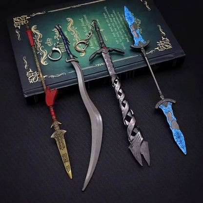 Mini Dark Moon Sword Keychain ER Game Peripherals Ranni Hand of Malenia Moonveil Sword Model Key Ring llavero Gift Toys