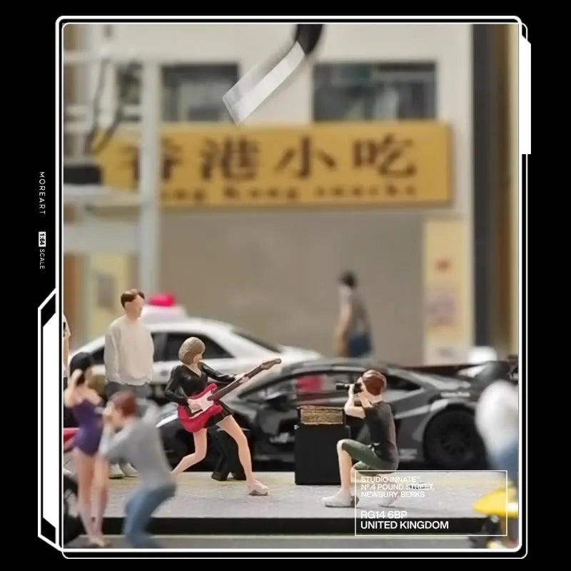 1/64 Scale Figure Band Singer Model  Resin  Miniature Figures Diorama Minifigures Garage Scenes DIY Craft Toys Collectible