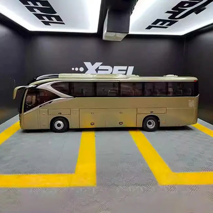 1:42 original factory Xiamen Kinglong passenger bus, Jinlong XML6129 Navigator bus alloy car model, collectible gift, toy
