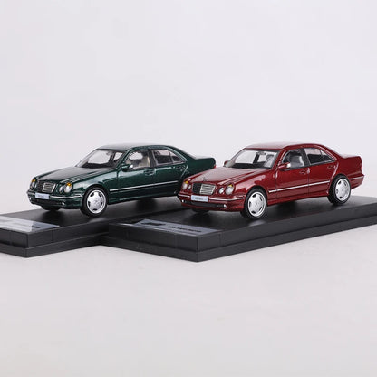 SHADOW 1:64 E55 W210 Alloy Model Car