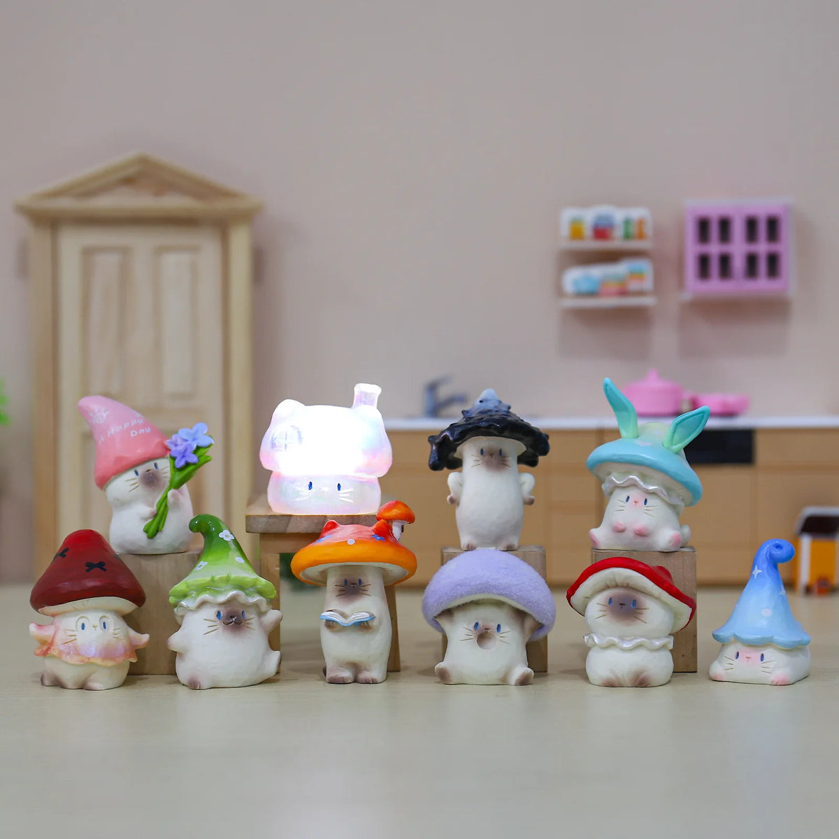 Cat Pai Fantasy Mushroom Series Blind Box Fun In-Vehicle Decoration Resin Toy Home Cute Ornament Mystery Box Surprise Fun Gifts