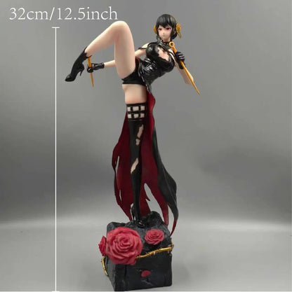 32cm 12.5 inch Anime Yor Forge Action Figures Pvc Statue Desktop Ornamen Collection Statue Model Decoration Room Desk Toys Gifts